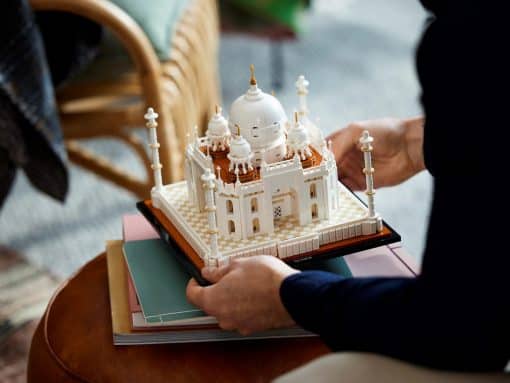 LEGO® Architecture Taj Mahal: A Detailed Model for Display - Image 7