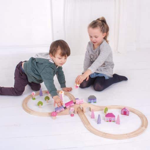 Bigjigs Fairy Figure of Eight Train Set - Embark on a Magical Journey - Image 2