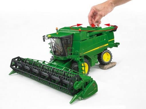 Bruder John Deere Combine Harvester T670i