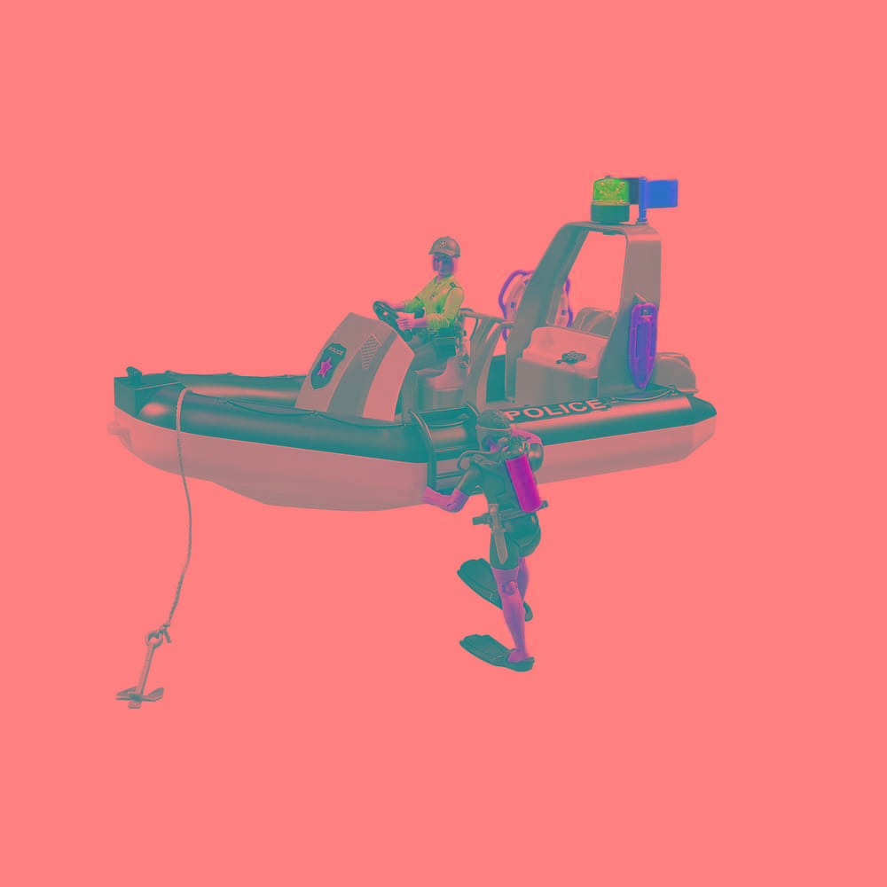 Bruder boat store