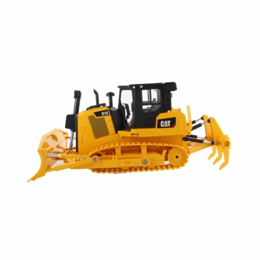 Diecast Masters CAT D7E Remote Controlled Track Type Tractor 1:24 2.4Ghz