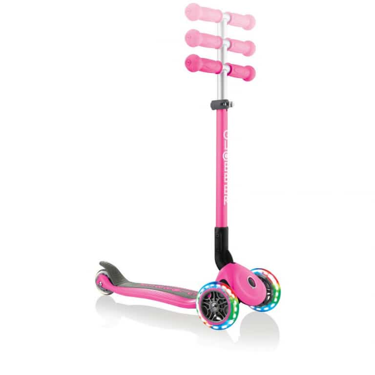 GLOBBER Primo Plus Lights – step en helm voor kinderen, 120/80 mm, 3 wielen, in hoogte verstelbaar, wielen met ledverlichting, blauw