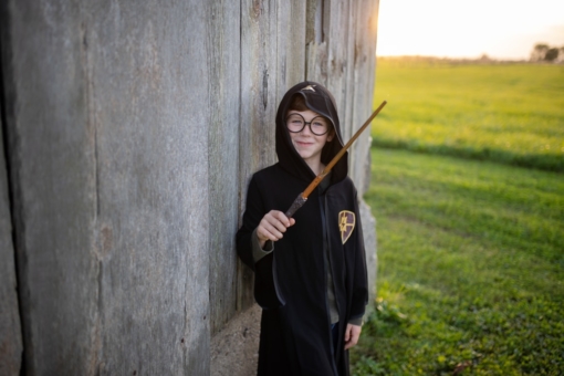 Great Pretenders Wizard Cloak with Glasses - Size 5-6