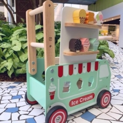 I'm Toy Walk and Ride Ice Cream Truck Sorter