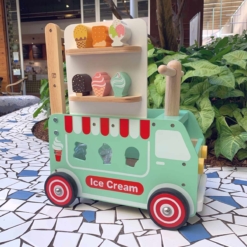 I'm Toy Walk and Ride Ice Cream Truck Sorter