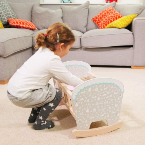 Indigo Jamm Petworth Dolls Cradle with Bedding - Image 2