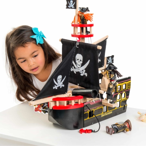 Le Toy Van Barbarossa Pirate Ship - Image 3