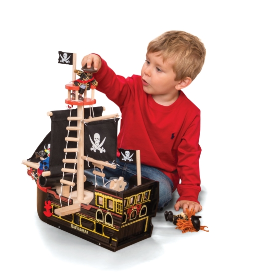 Le Toy Van Barbarossa Pirate Ship - Image 2