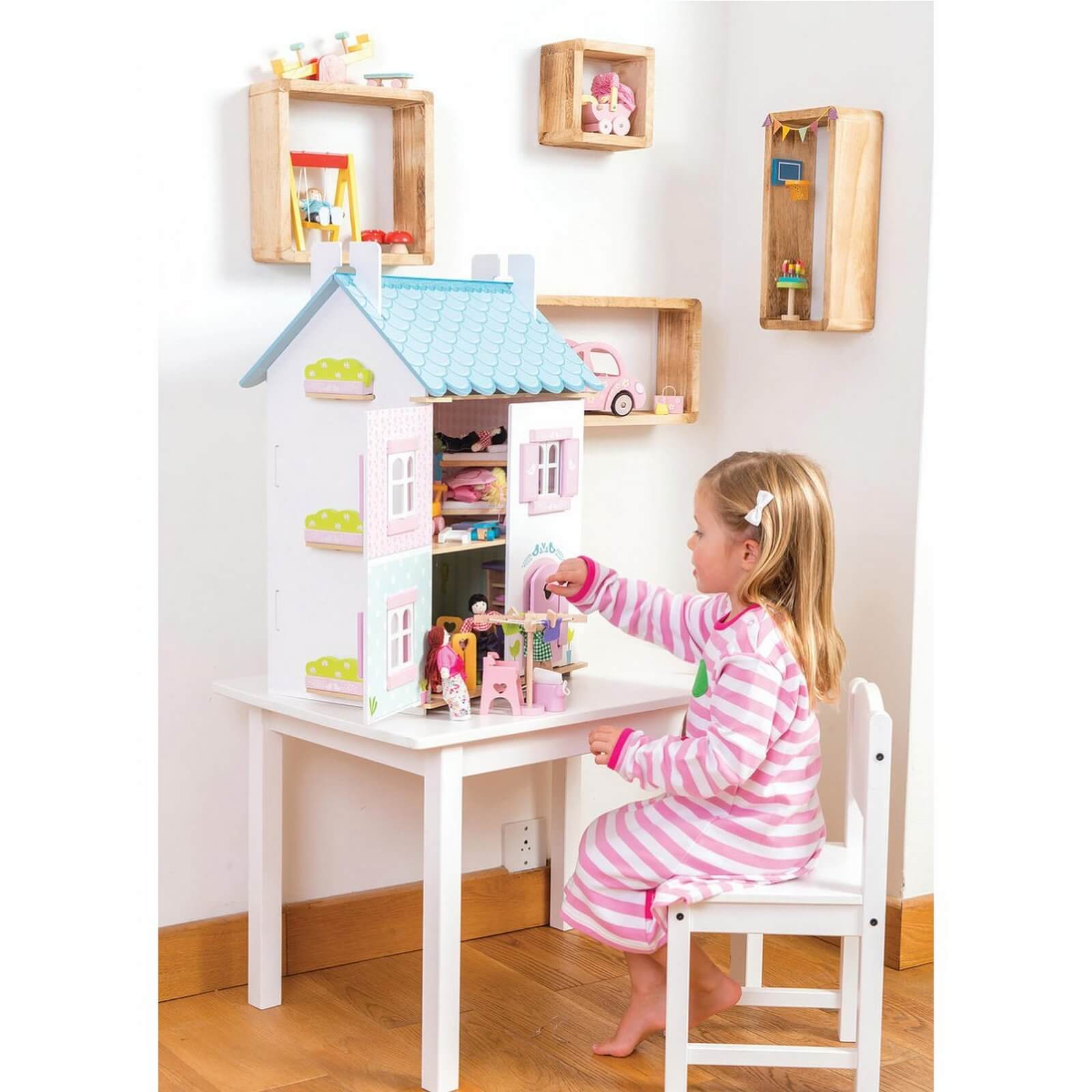 le toy van starter furniture set