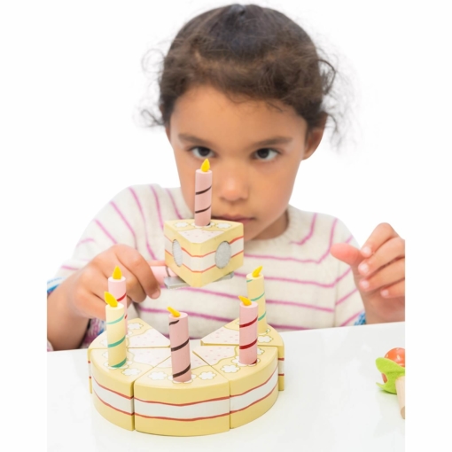 Le Toy Van Honeybake Vanilla Birthday Cake - Image 5