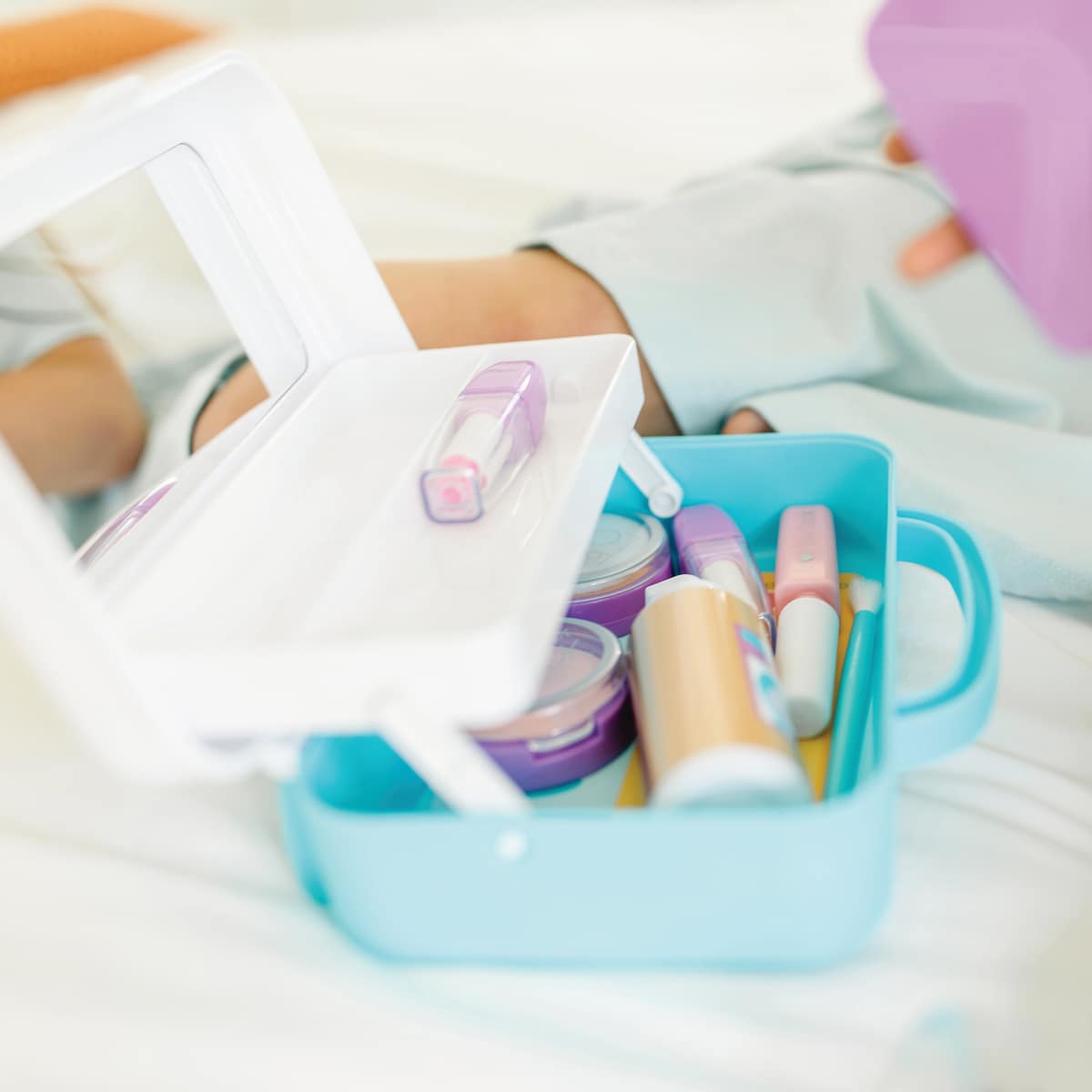 Melissa and Doug Makeup Kit Play Set Your Child's Gateway to