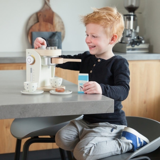 New Classic Toys Coffee Machine White - Image 2