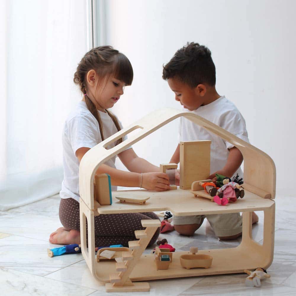 Plan toys modern sales dollhouse