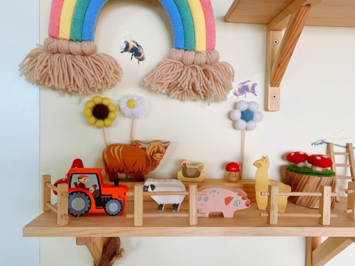 Tender Leaf Toys Selection of 13 Farm Animals