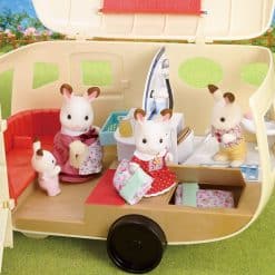 Sylvanian Families Caravan: Adventure Awaits