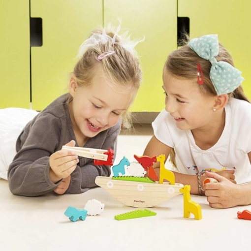 PlanToys Balancing Boat